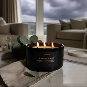 DW Home Stormy Night Luxury 3-Wick Candle – Deep Woodsy Fragrance – New”